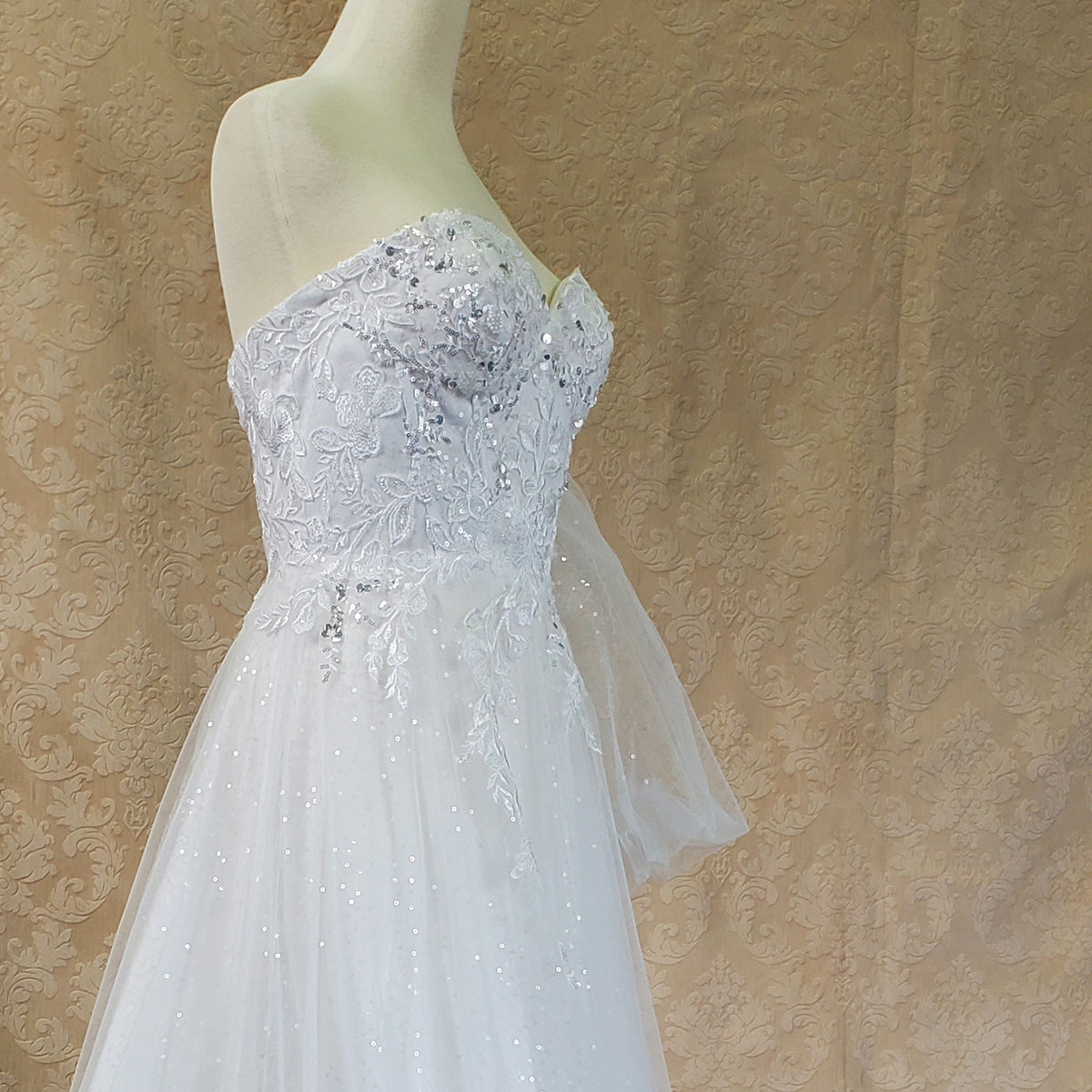 Alluring Off-Shoulder Wedding Gown