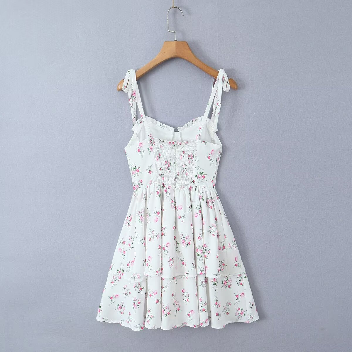 Robe d'été blanche à fleurs pour femmes, sexy, taille ajustée, flatteuse, robe bouffante