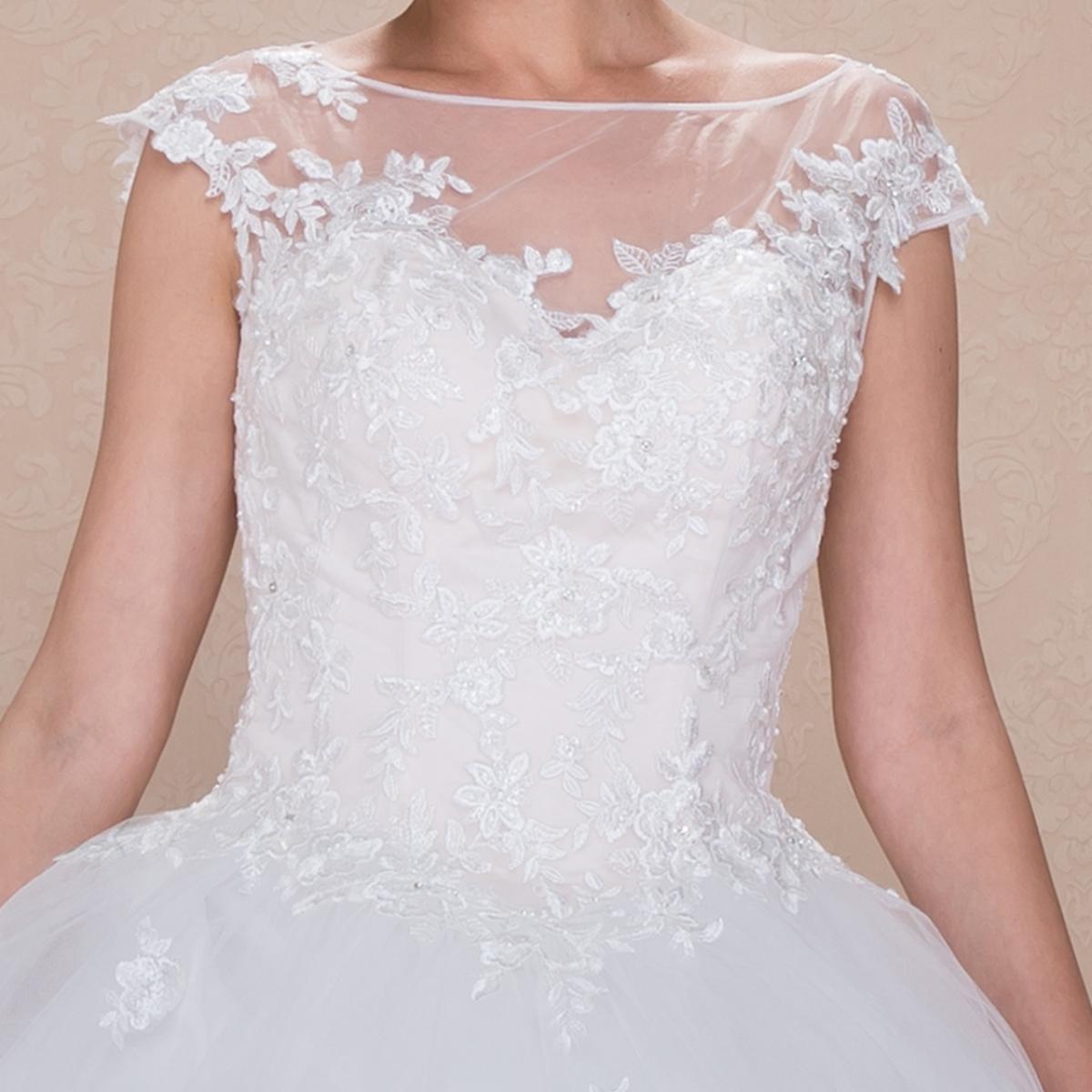 Darling White Lace Wedding Ballgown