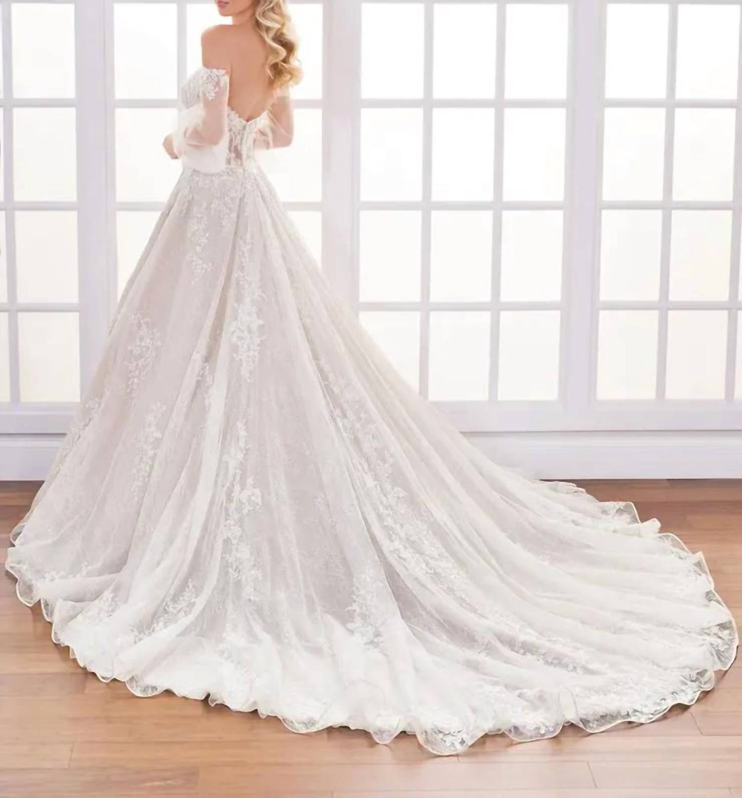 Lucia Wedding Ballgown