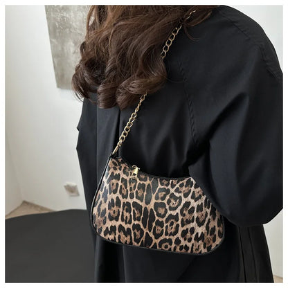 Vintage Style Square Handbag | Crossbody Bag with Adjustable Strap & Women's Messenger Shoulder Bag (Sophisticated Accessory Tote Bag Purse)