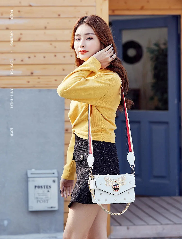 New Fashion Women's Bag Trend | Brand Pearl Bee Shoulder Bag & High Quality Temperament Ladies Crossbody Bag (Designer Luxury Handbag)
