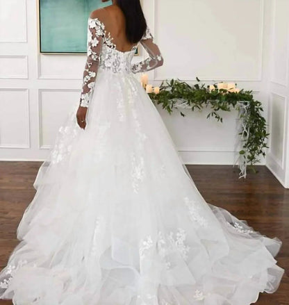 Off-shoulder Lace Wedding Gown