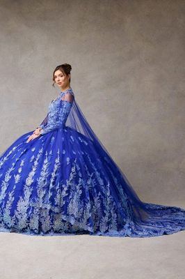 La Valentina Quince Ball gwon