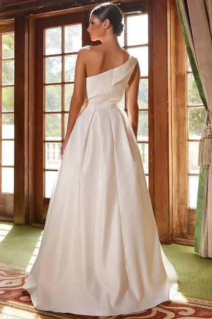 Classic Elegance Wedding Gown