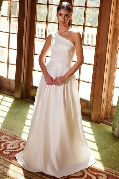 Classic Elegance Wedding Gown